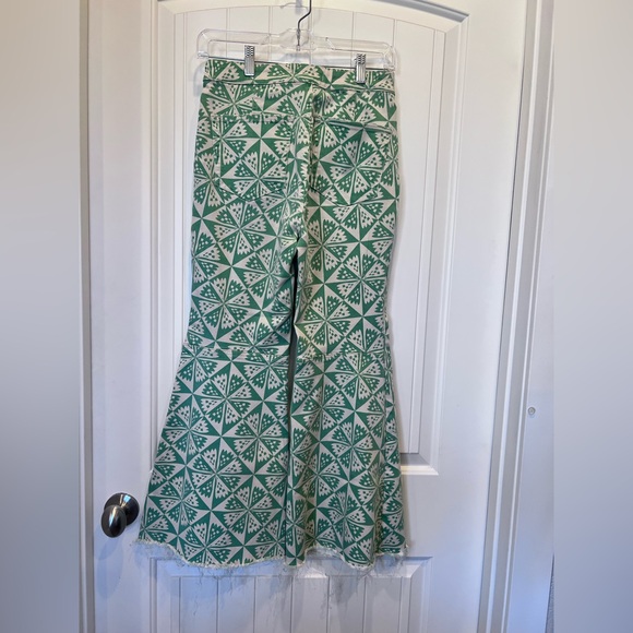 We The Free Youthquake Printed Stretch Crop Flare Fringe Hem Jeans Sz 27 - Picture 6 of 13